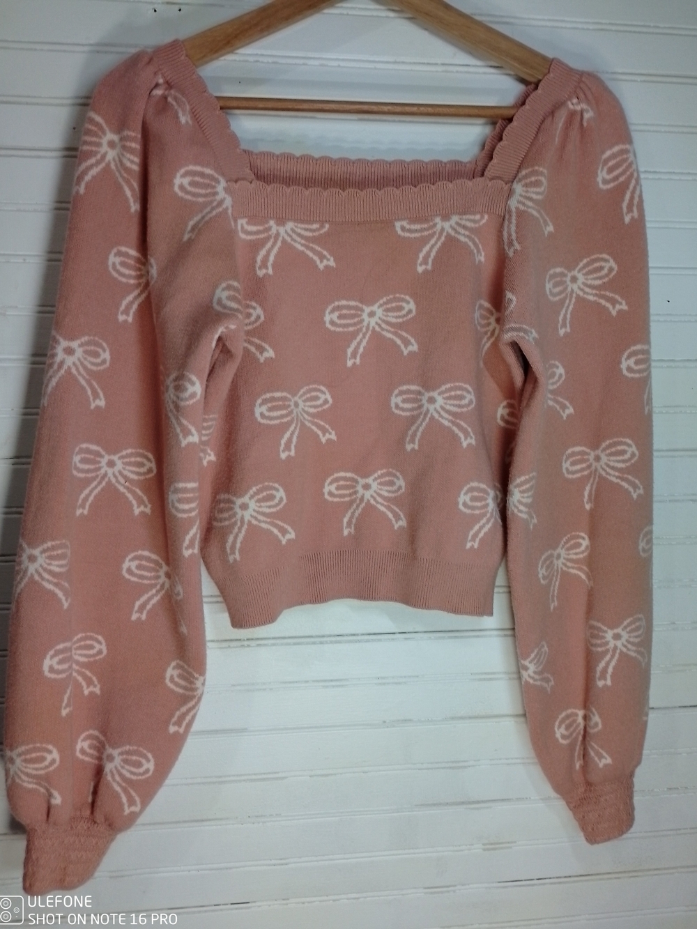 Women’s Pink Bow-Print Square Neck Sweater